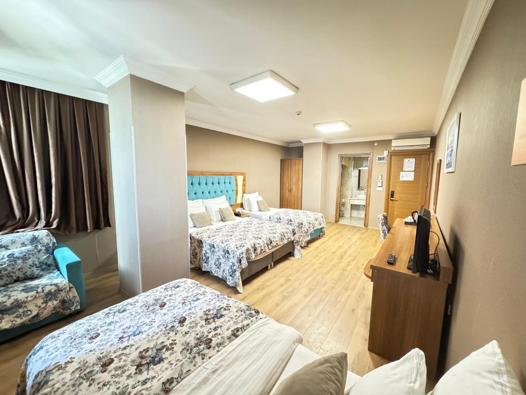 Golden Lounge 3*